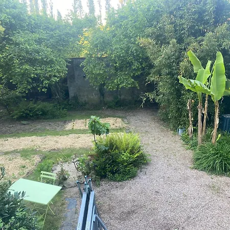 Chambre Bananier: Maison Arboree Face A La Riviere * Saint-Fiacre-sur-Maine