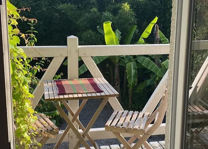 Chambre Bananier: Maison Arborée Face à La Rivière * Saint-Fiacre-sur-Maine